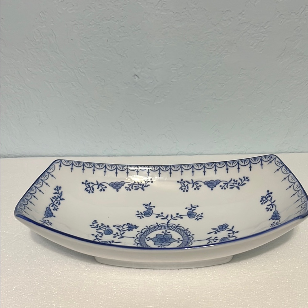 ROYAL CHINA Blue & White Floral 14" Heavy Serving Dish
